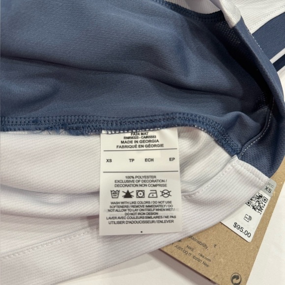 Inter Milan 2024/25 Stadium Away
Women's Nike Dri-FIT Soccer Jersey Size XS NWT - Picture 9 of 11